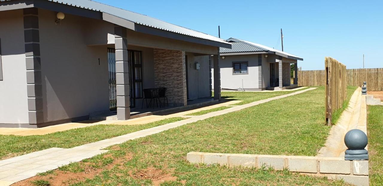 Nhlangano Enkhosi Guest Lodge מראה חיצוני תמונה